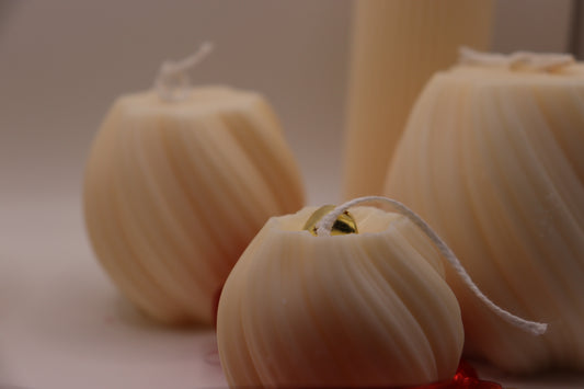 Elegant Swirl Design Candle