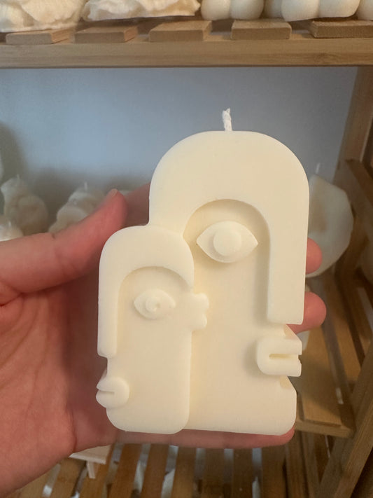 Nordic-style decorative candle featuring a minimalistic couple design, perfect for modern home decor.