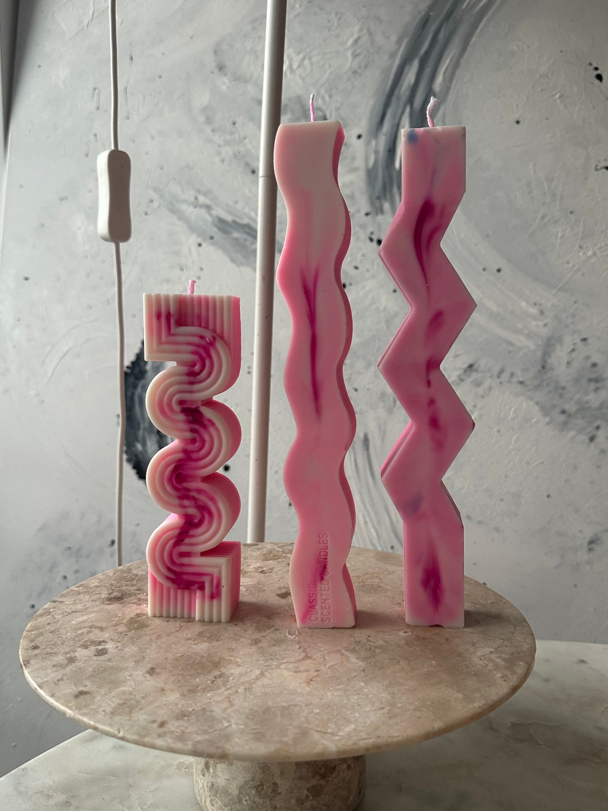 Modern wavy candle set – handcrafted, stylish, and perfect for any space