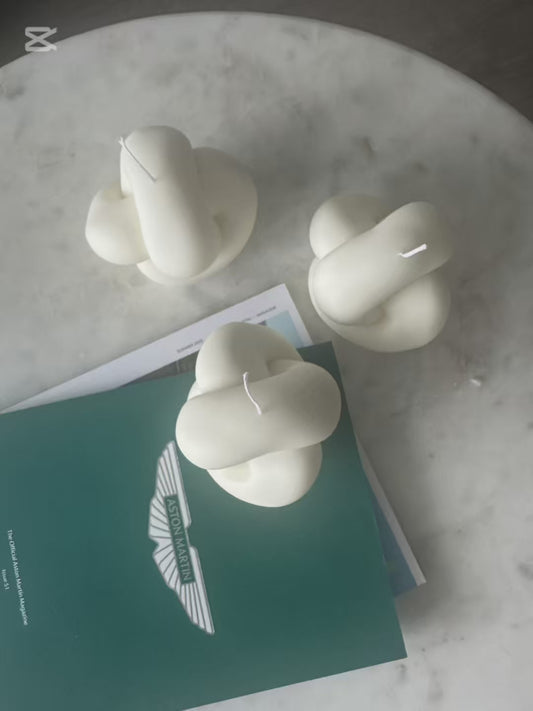 Knot Candle